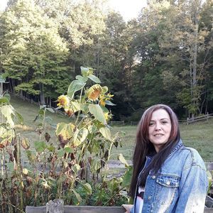 Meet your Posher, Becky